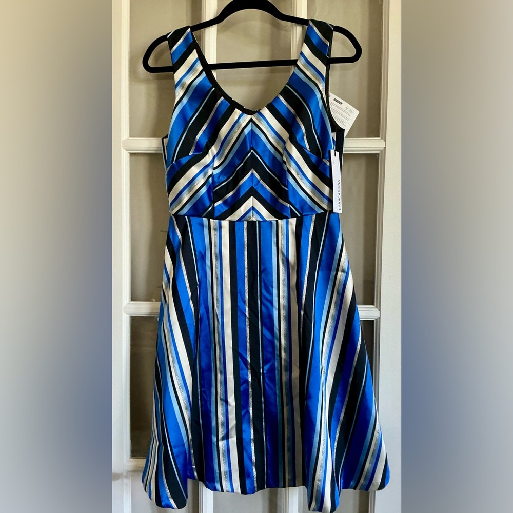 Lanacaprina Fit & Flare Dress – Size 44 (US 10) – Made in Italy, NWT